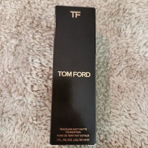 TOM FORD Traceless Soft Matte Foundation in Linen